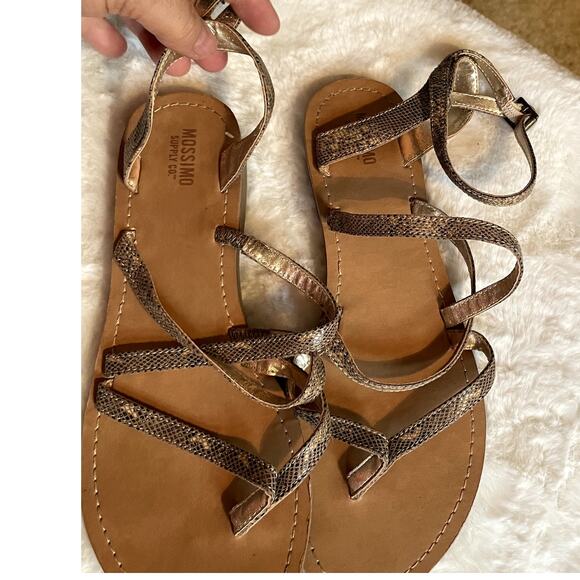 Mossimo Sandal Flat tiny heel Size 8 snake print - Picture 2 of 4